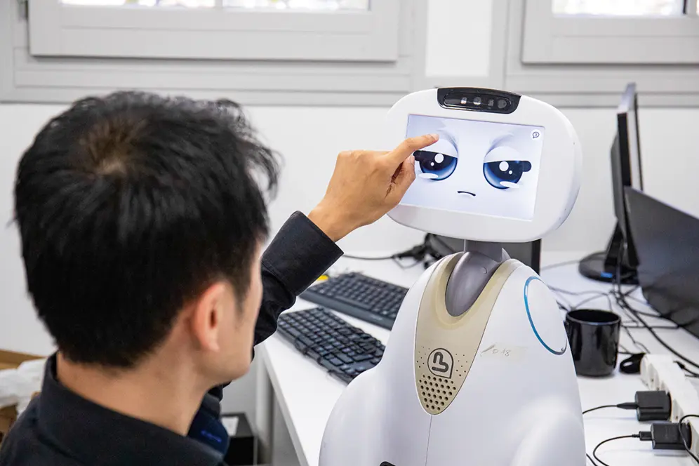 Programmation d'un robot au sein de la société Aldebaran (92)