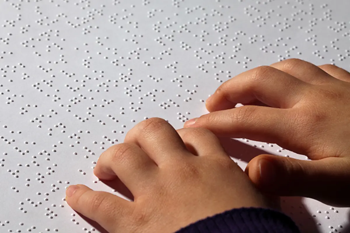 Lecture en braille